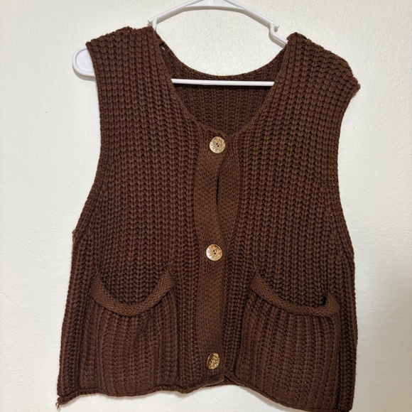 Knitted Sweater Button Detailing - Picture 2 of 5